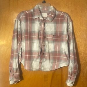 American Eagle - Cropped Flannel